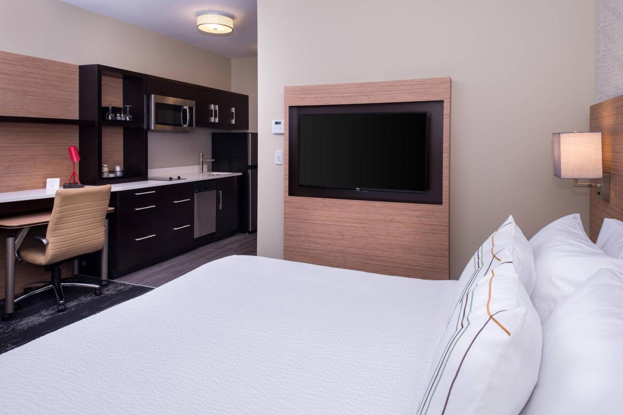 Towneplace Suites By Marriott Saskatoon Ngoại thất bức ảnh
