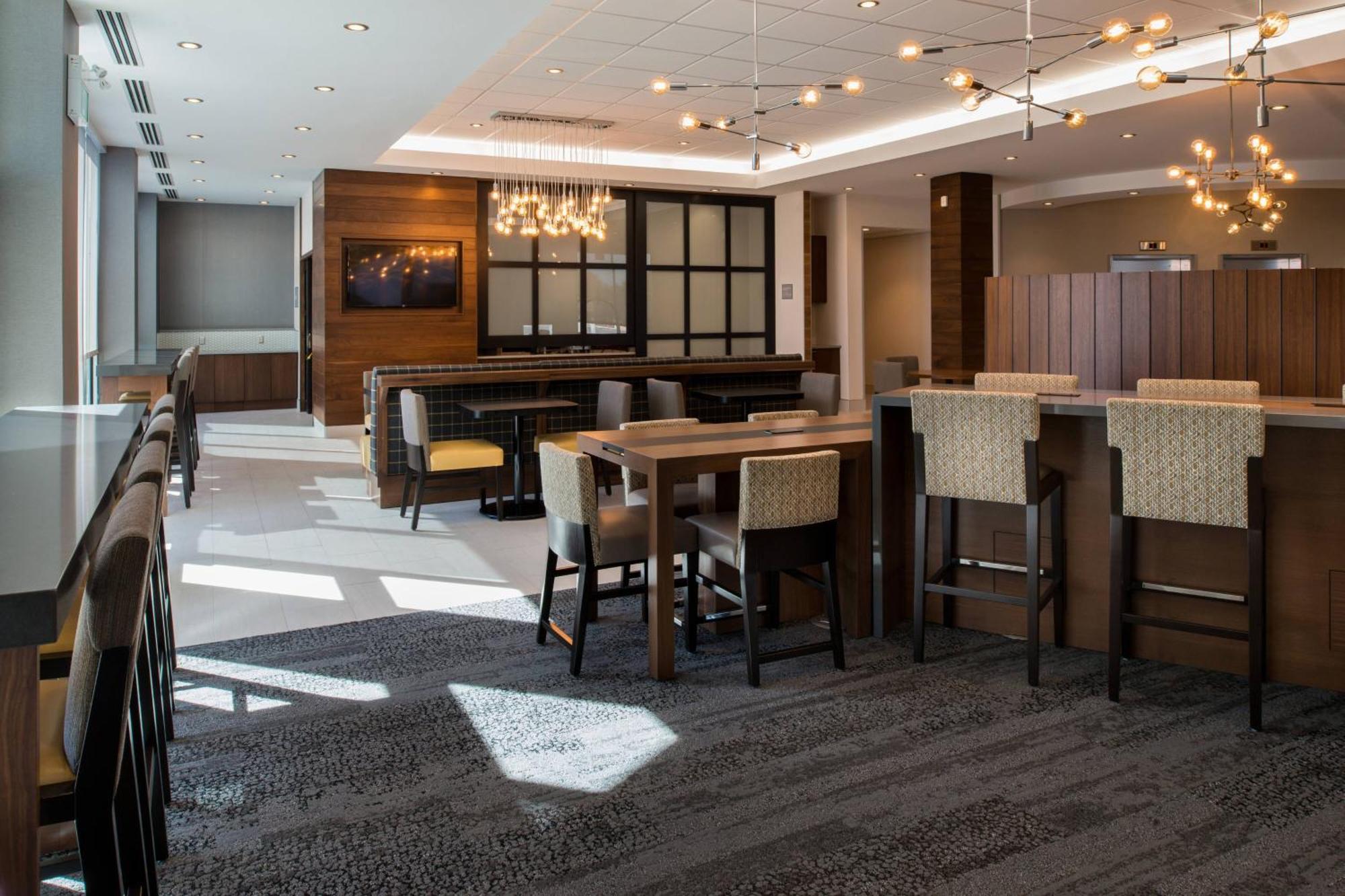 Towneplace Suites By Marriott Saskatoon Ngoại thất bức ảnh