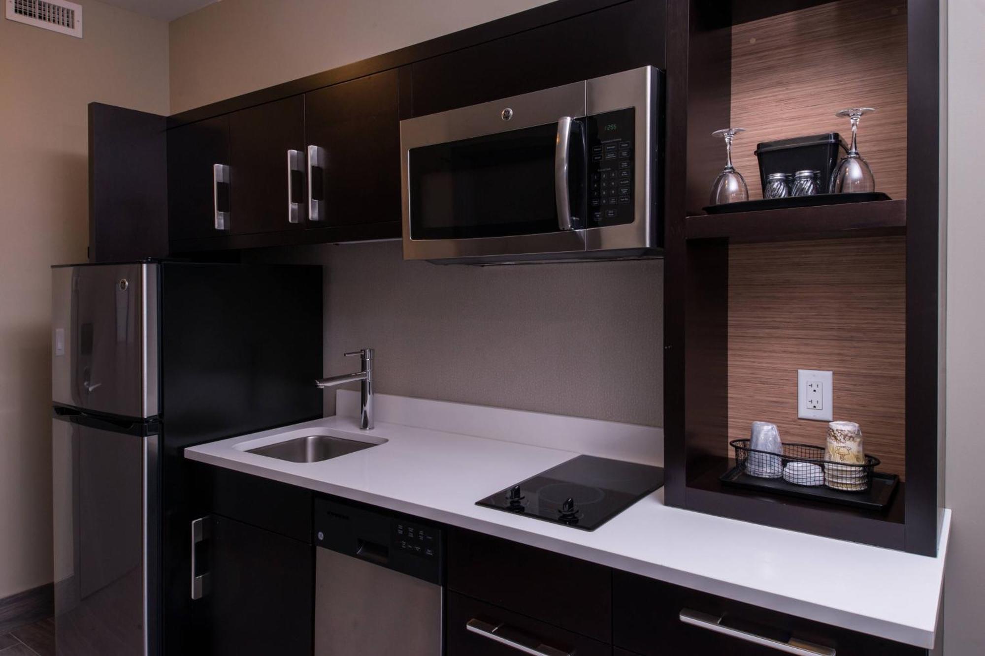 Towneplace Suites By Marriott Saskatoon Ngoại thất bức ảnh