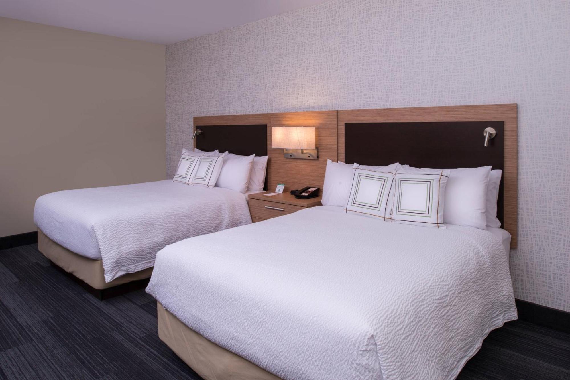 Towneplace Suites By Marriott Saskatoon Ngoại thất bức ảnh